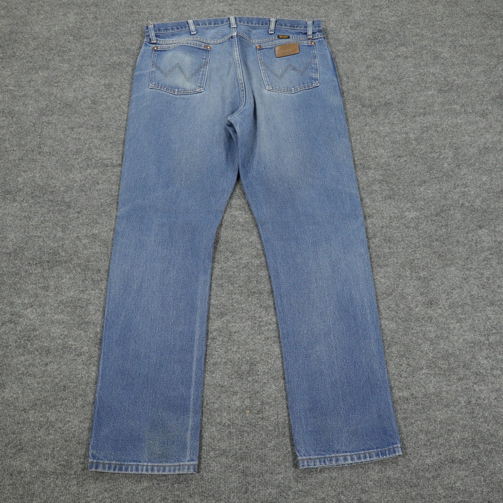 Wrangler Jeans Men 40x34 Blue Straight Leg Cowboy Cut Denim Workwear Regular Fit - Picture 2 of 9
